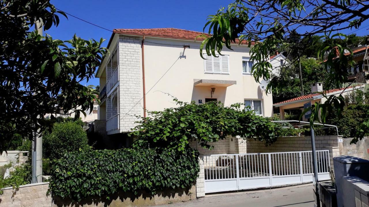 Apartment Ivo Trogir Bagian luar foto
