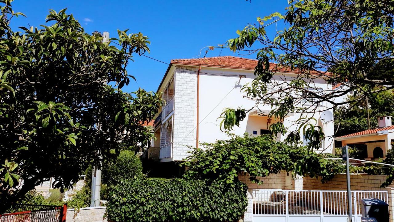 Apartment Ivo Trogir Bagian luar foto